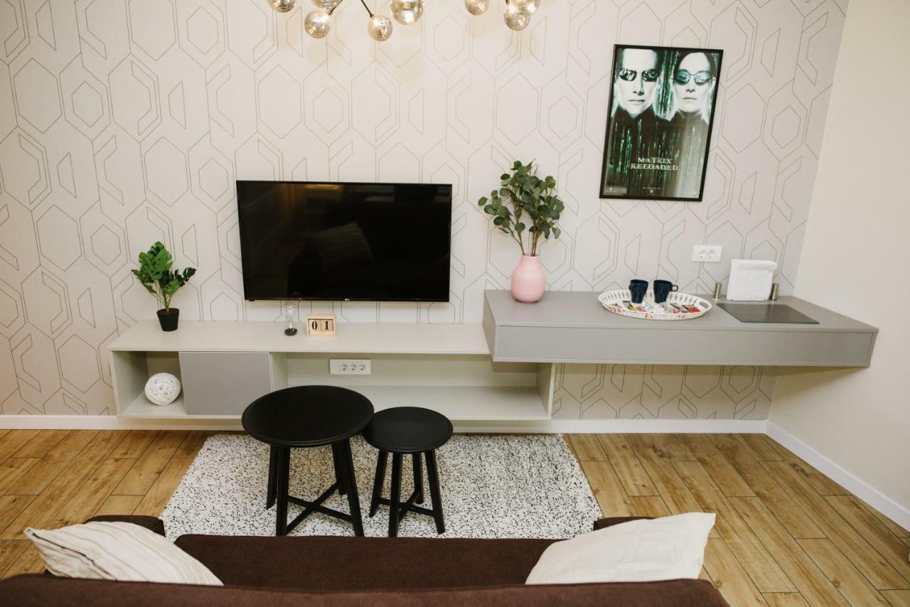 Apartman Donner Centar III ซูโบติกา ภายนอก รูปภาพ