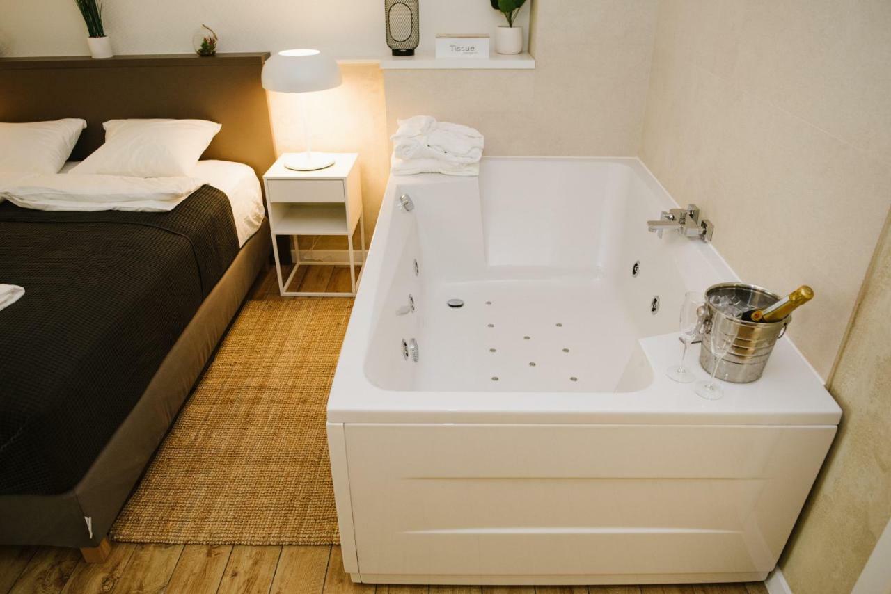 Apartman Donner Centar III ซูโบติกา ภายนอก รูปภาพ