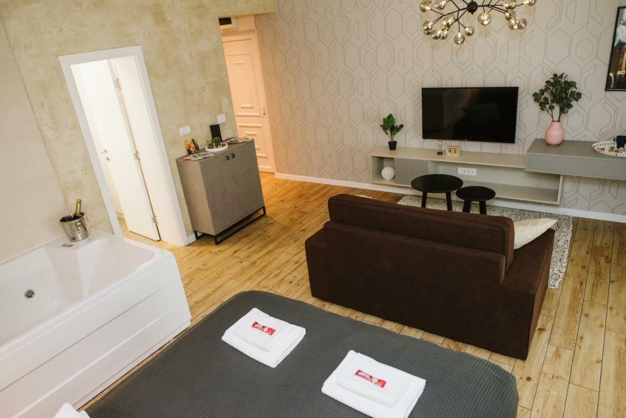 Apartman Donner Centar III ซูโบติกา ภายนอก รูปภาพ