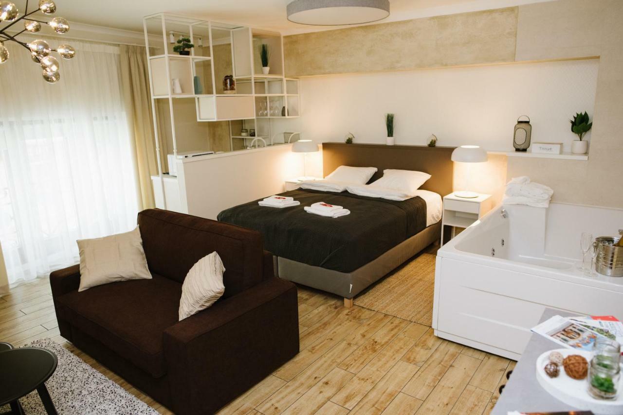 Apartman Donner Centar III ซูโบติกา ภายนอก รูปภาพ